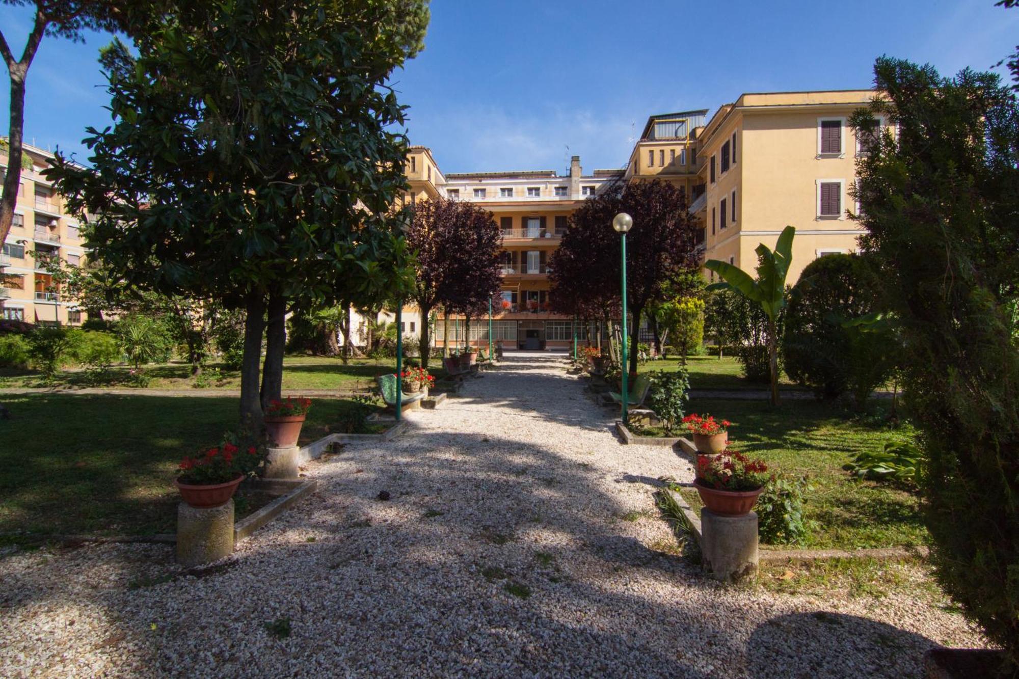Ostello Villa Monte Mario — Fotos 1
